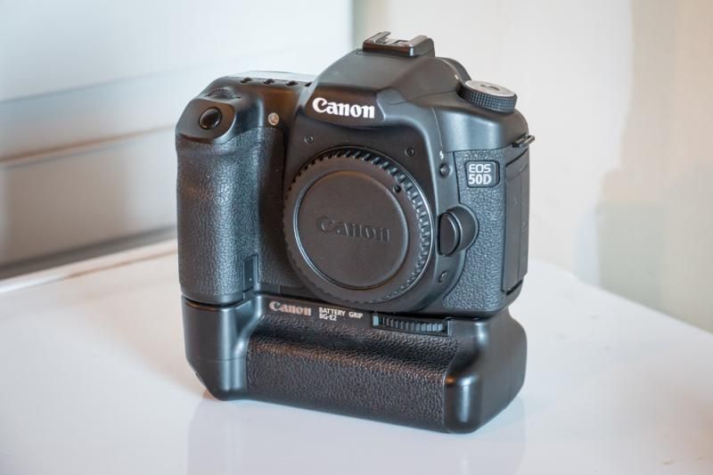 IMAGE: http://i53.photobucket.com/albums/g43/smmokan/Canon50d-2.jpg