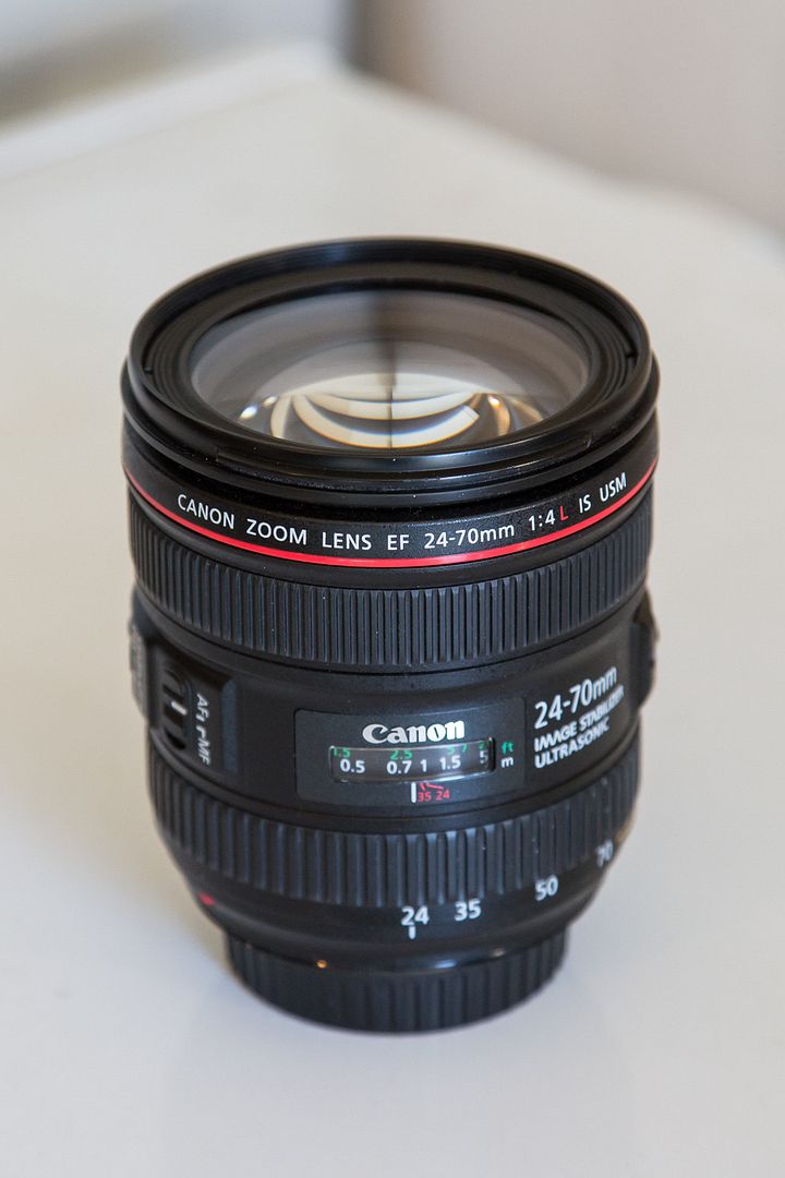 IMAGE: http://i53.photobucket.com/albums/g43/smmokan/smmokan009/Canon%2024-70f4-2.jpg