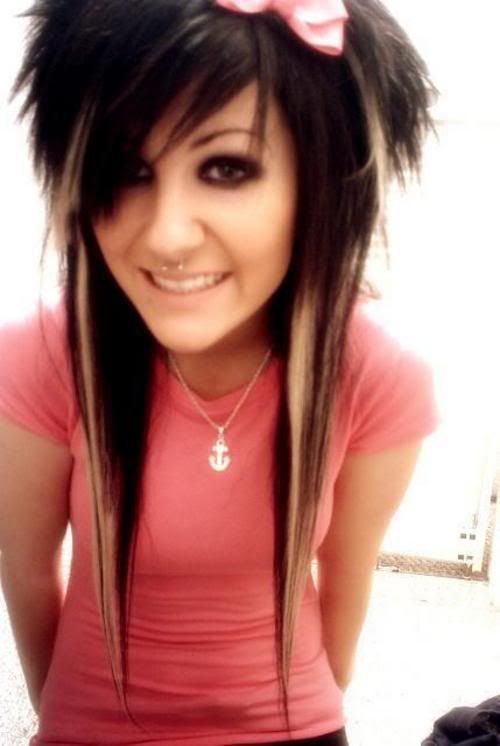 short emo hairstyles for women. Trendy Emo Hairstyles for Emo