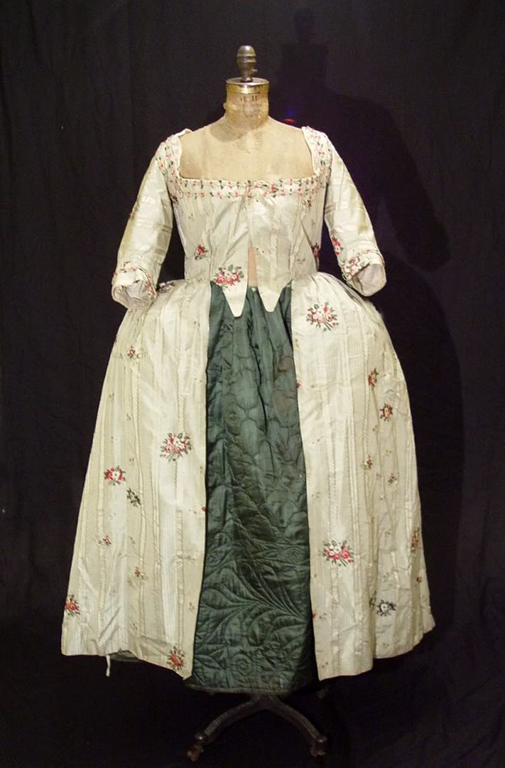 1760\'s dress