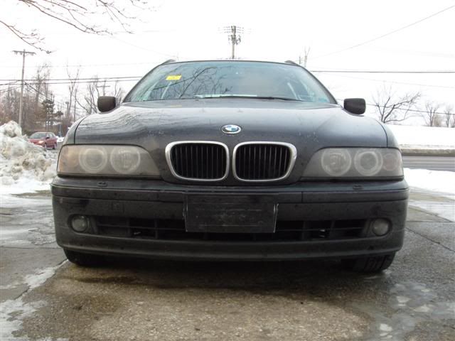 http://i53.photobucket.com/albums/g60/griffiscool/525iT/ArrivalHome010Small.jpg