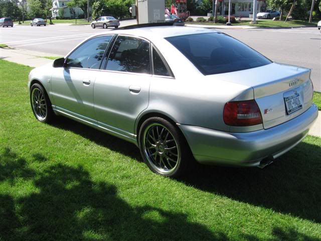 http://i53.photobucket.com/albums/g60/griffiscool/audi_forsale/audi_for_sale001Small.jpg