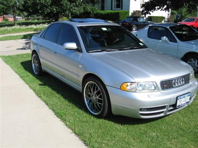 http://i53.photobucket.com/albums/g60/griffiscool/audi_forsale/audi_for_sale003Small.jpg