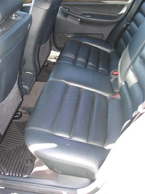 http://i53.photobucket.com/albums/g60/griffiscool/audi_forsale/audi_for_sale005Small.jpg