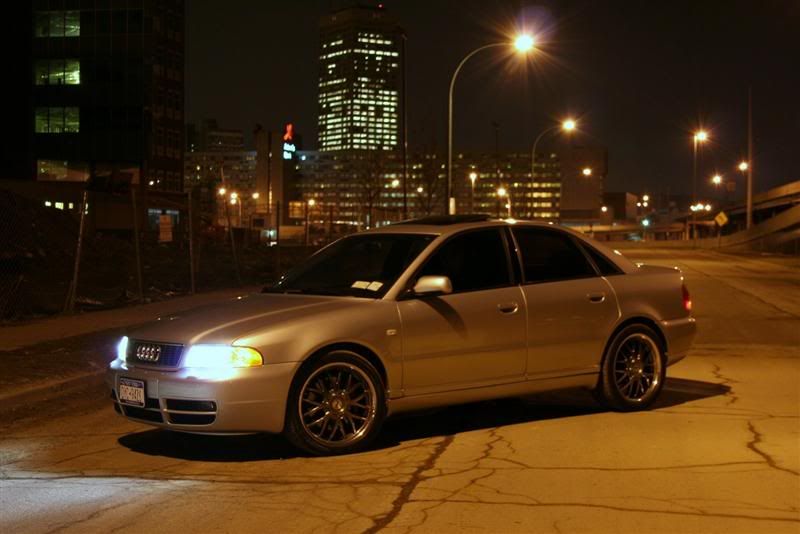 http://i53.photobucket.com/albums/g60/griffiscool/night_audi/IMG_2382Medium.jpg