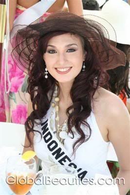 Nadine Chandrawinata on Nadine Chandrawinata During Miss Universe 2006