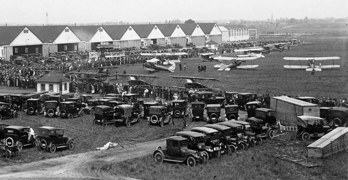 Curtiss_Field_NY_1921_zpsk61ky1j3.jpg~original