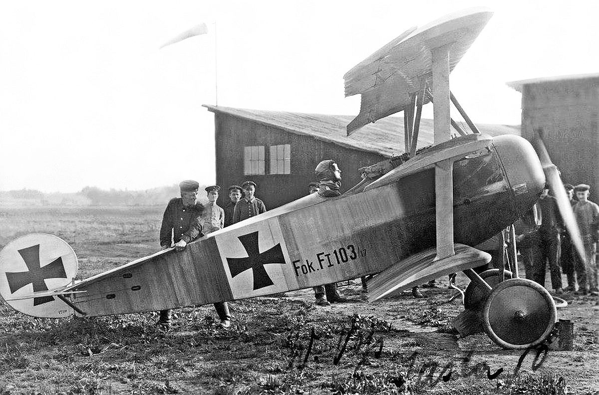 Fok_Dreidekker_Werner_Voss_zpsd65509dc.jpg~original