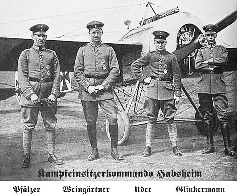 Fok_Eindekker-pilots_zps34780c4a.jpg~original