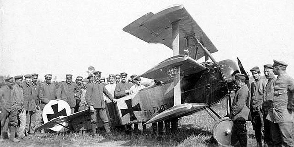 Fokker_Triplane_F1_zpsdd75cef8.jpg~original
