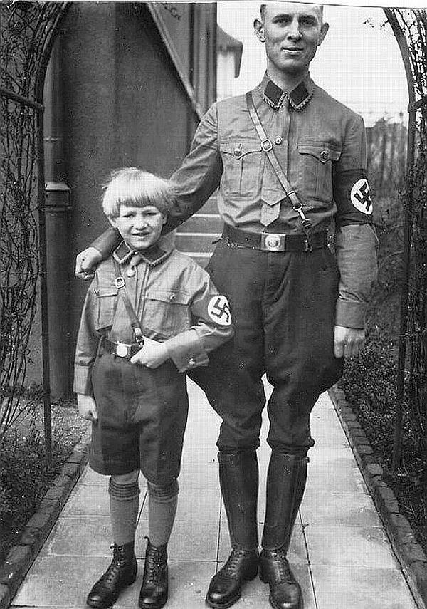 http://i53.photobucket.com/albums/g64/PoorOldSpike/CMSF/Son-father-nazi_zps6e29ea97.jpg~original