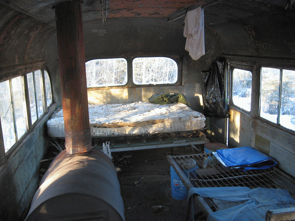 http://i53.photobucket.com/albums/g64/PoorOldSpike/CMSF/bus142-interior.gif