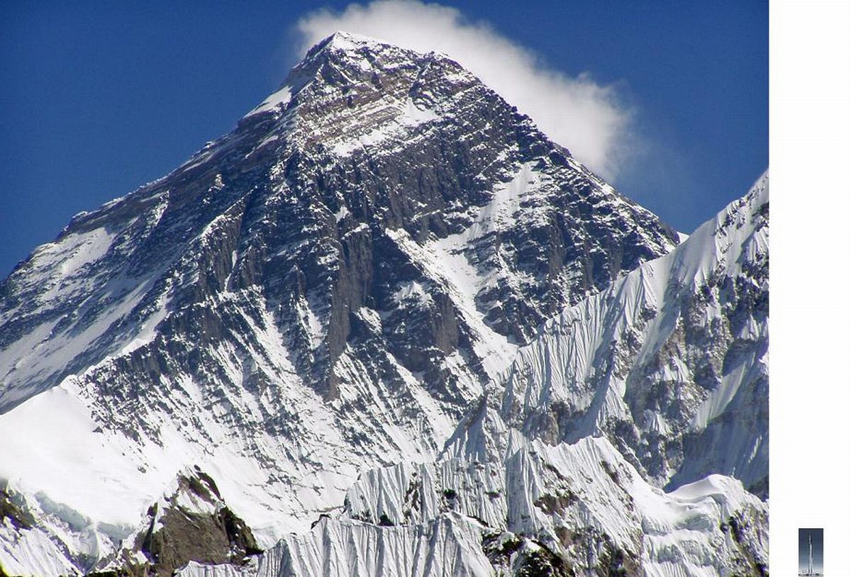 Everest-khalifa.jpg