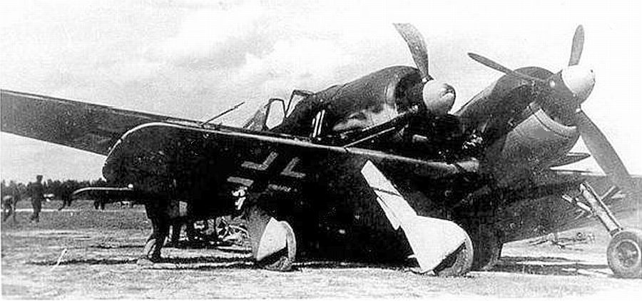 Fw190-tandem-crash.jpg