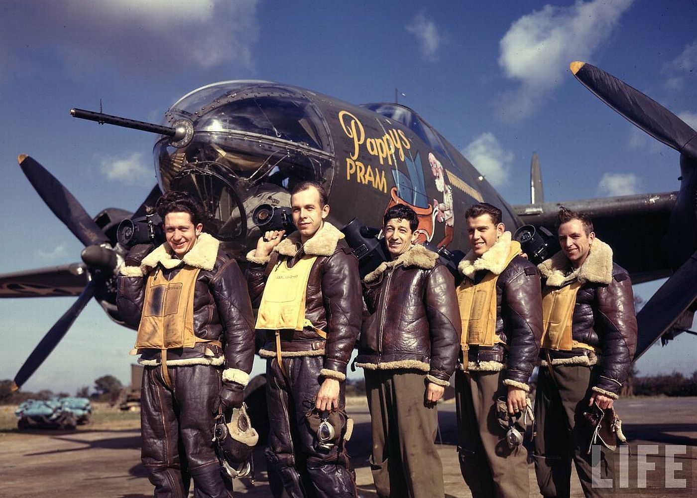 B-26-crew.jpg