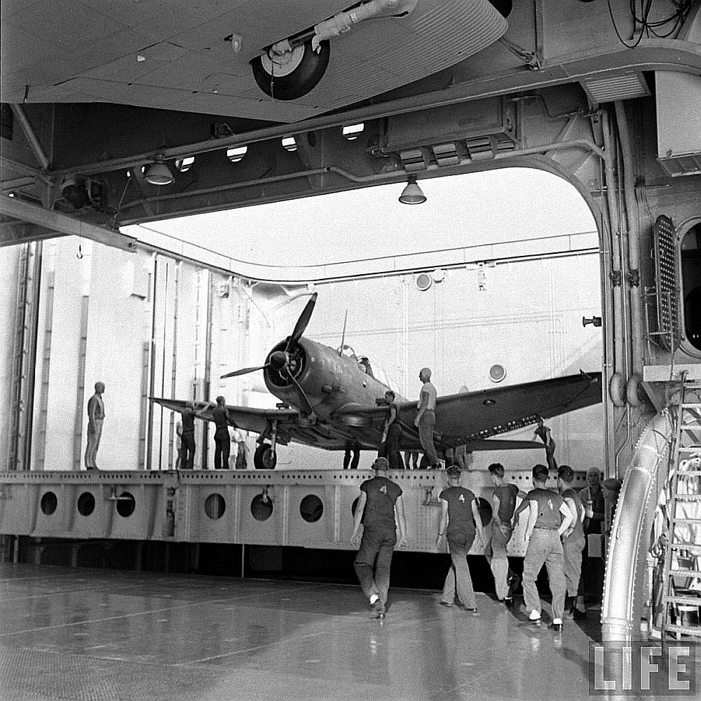 Dauntless-lift1941.jpg