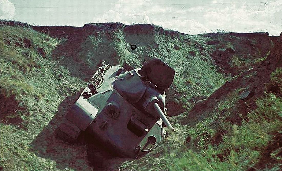 T34-in1942-crash.jpg