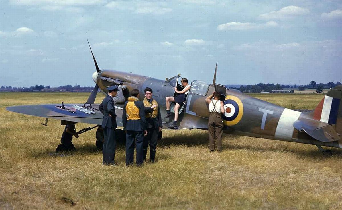 spitfire-colour-pic.jpg