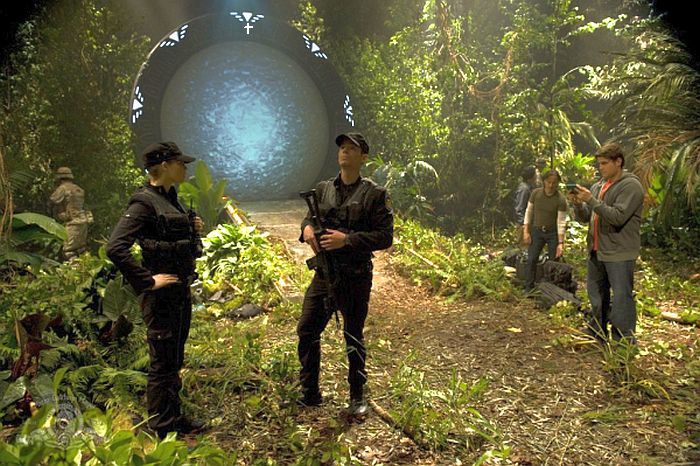 http://i53.photobucket.com/albums/g64/PoorOldSpike/Stargate-jungle_zps730b39dd.jpg~original