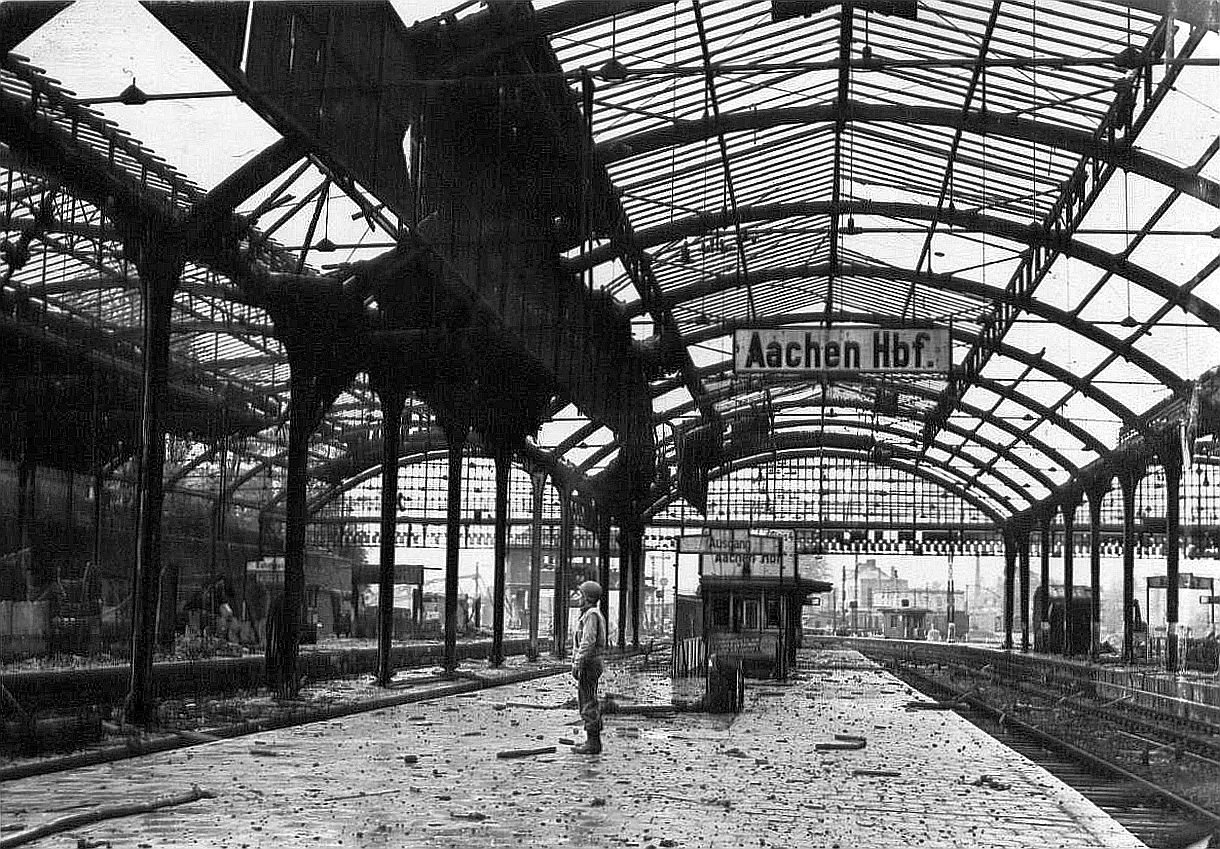 Aachen-station.jpg