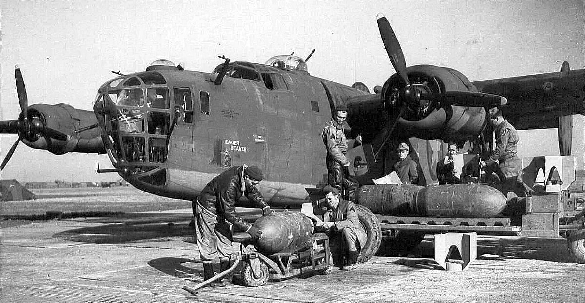 B-24Bombs.jpg