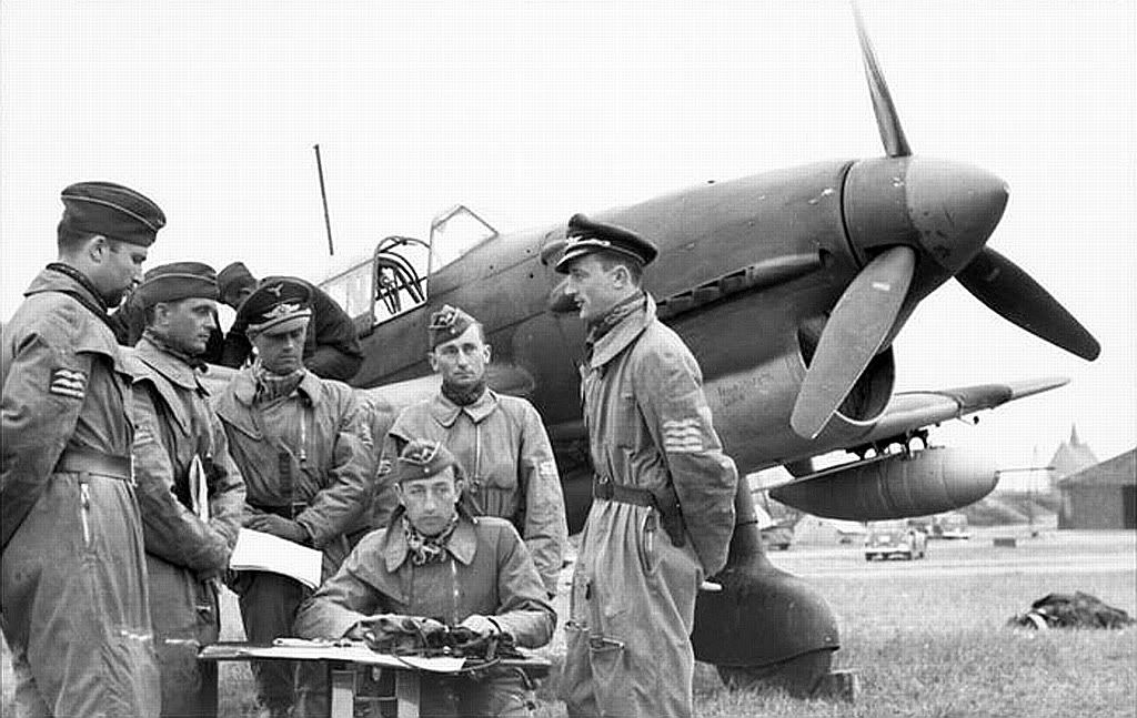 Stuka-crewsFra40.jpg