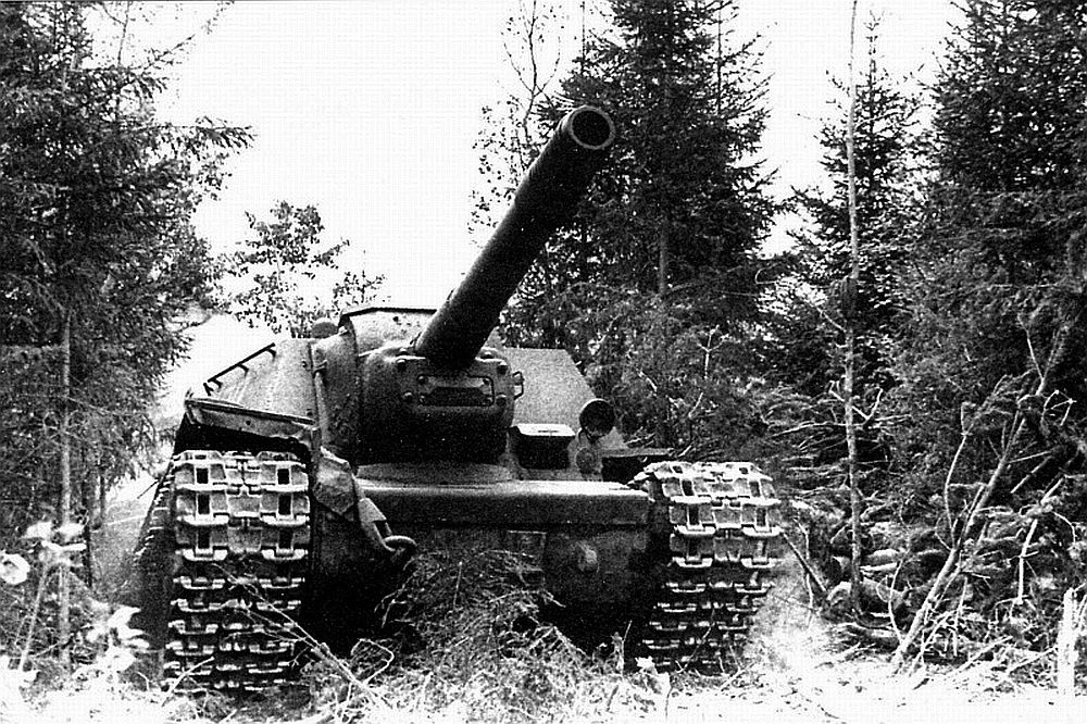 SU-152-1944-1.jpg