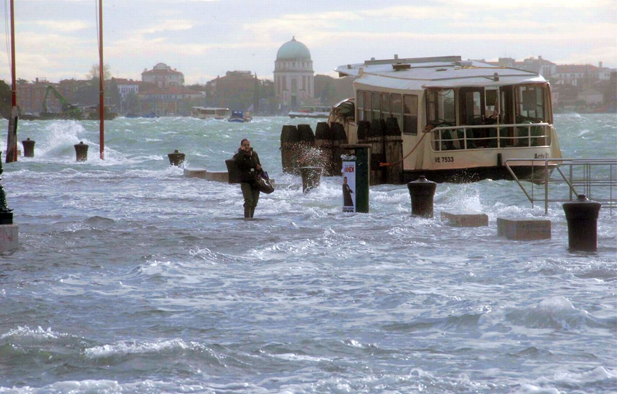 Venice-flood2008.jpg