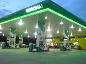 Stesen Minyak Petronas