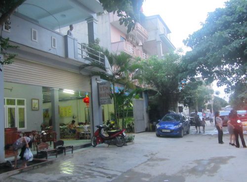 http://i53.photobucket.com/albums/g56/phungbinh/dulichcualocomvn/khach-san/ks-yenhien/yh20135.jpg
