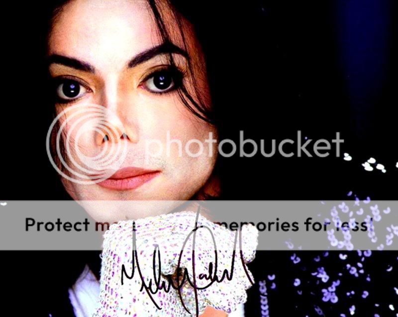 http://i53.photobucket.com/albums/g76/Melyanna_65/MJJ/Michael_Jackson_-_Billie_Jean_01_MJ.jpg